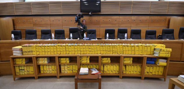 Février 2019 : Frank Berton assure la défense d’un des accusés renvoyé devant la cour d’assises d’Aix en Provence dans l’affaire de trafic international de cocaïne dite « Air Cocaïne »
